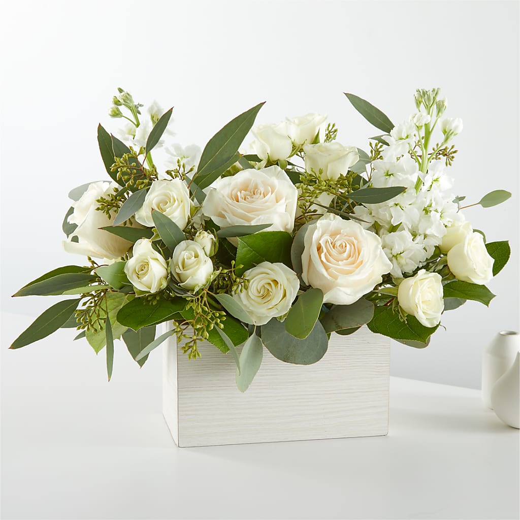 Fresh Linen Box Bouquet – Piedmont Florist, Piedmont MO