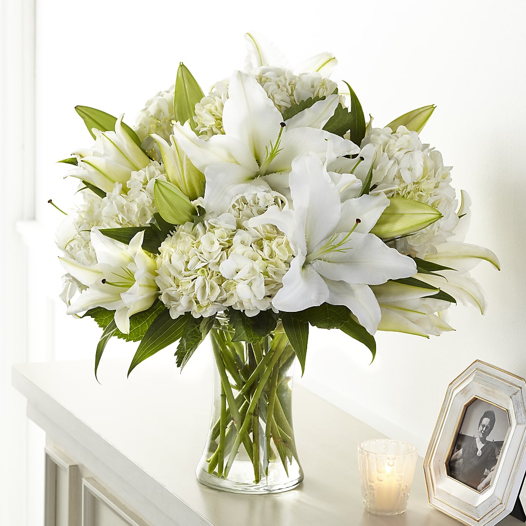 Compassionate Lily Bouquet – Piedmont Florist, Piedmont MO