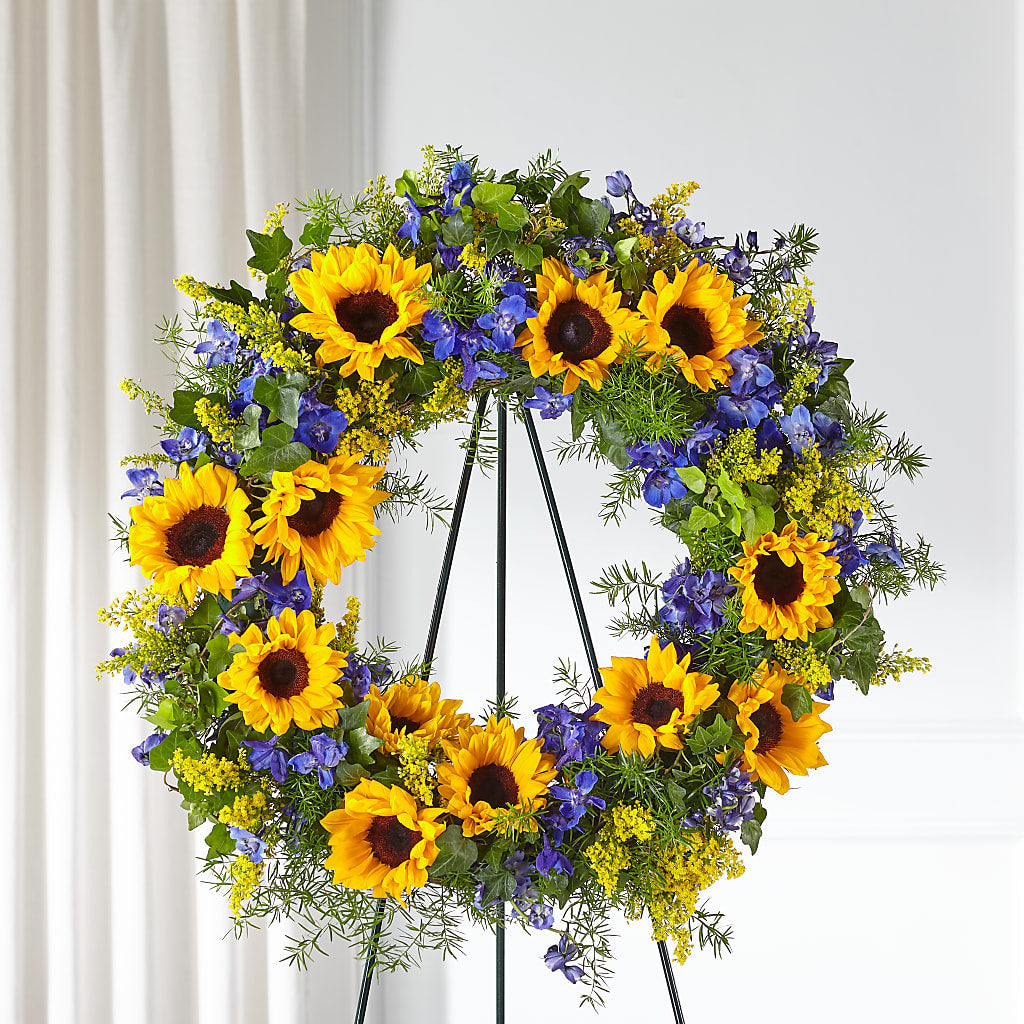 Bright Rays Wreath – Piedmont Florist, Piedmont MO