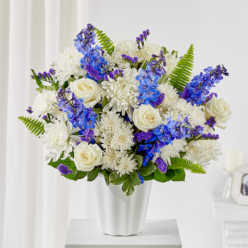 Hold Dear Tabletop Basket – Piedmont Florist, Piedmont MO