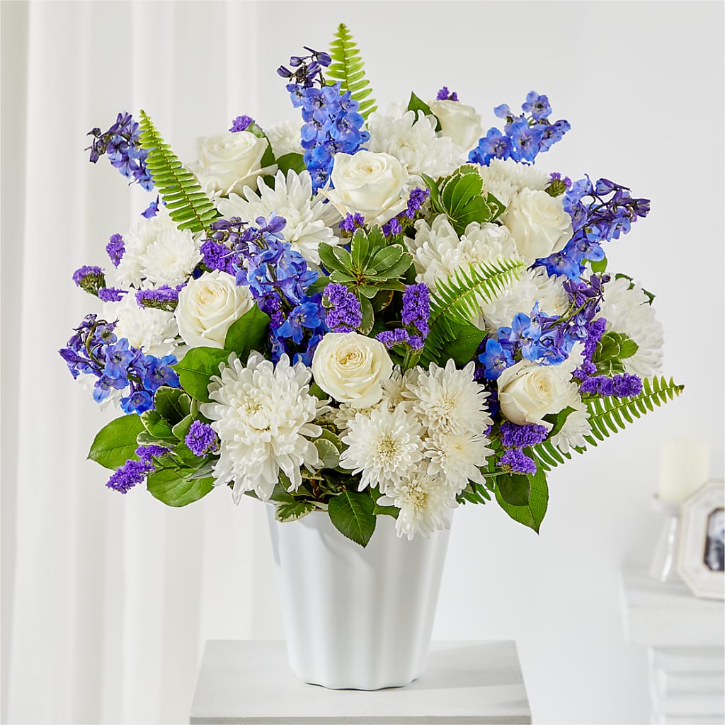 Hold Dear Tabletop Basket – Piedmont Florist, Piedmont MO