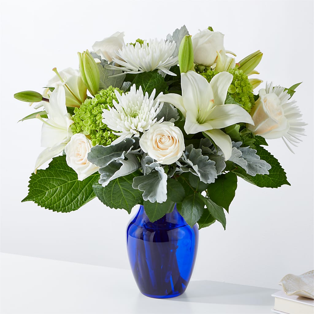Snowy Dreams Bouquet – Piedmont Florist, Piedmont MO