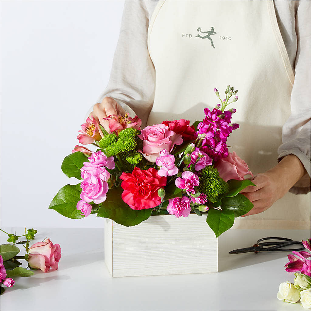 Sweetberry Box – A Florist Original –  Piedmont Florist, Piedmont MO