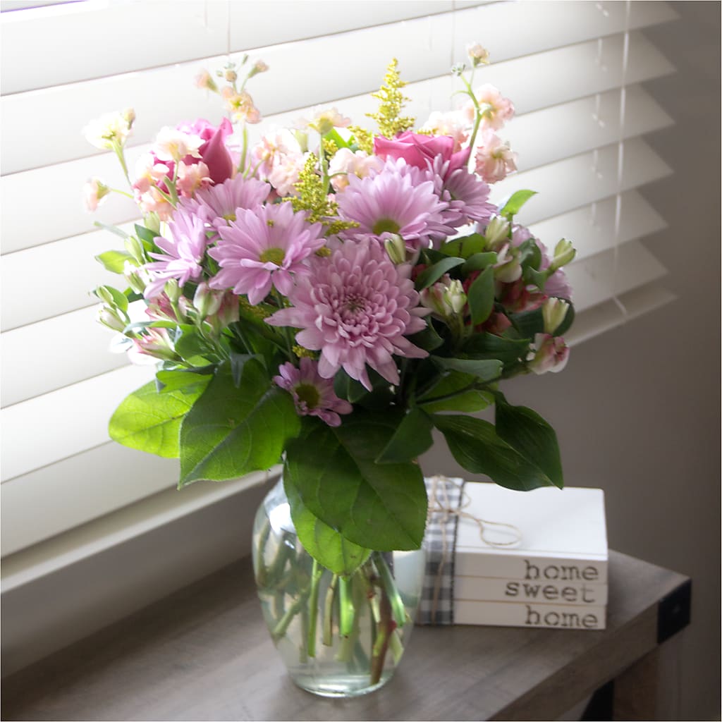 Pastel Tradition - A Florist Original –  Piedmont Florist, Piedmont MO