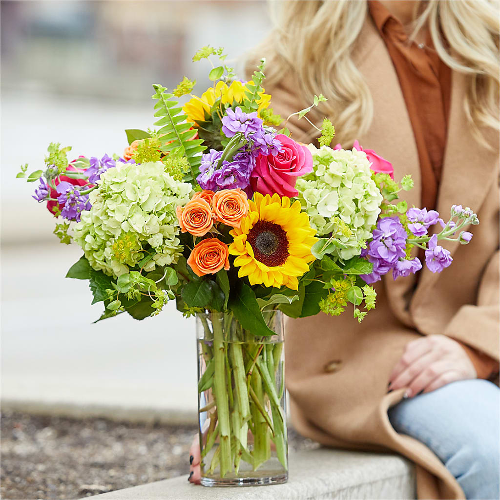 Vibrant Greetings Bouquet –  Piedmont Florist, Piedmont MO